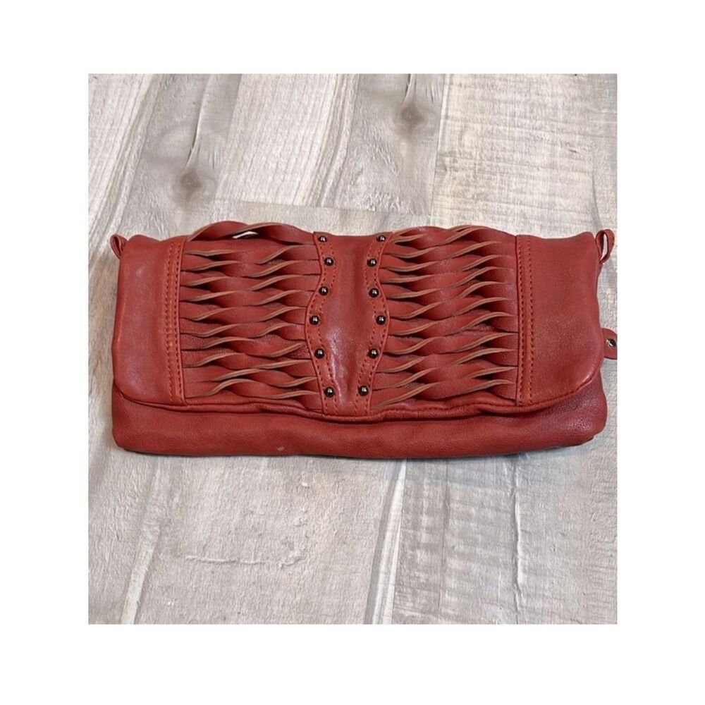 7Chi pocketbook leather tomato red folding purse missing strap